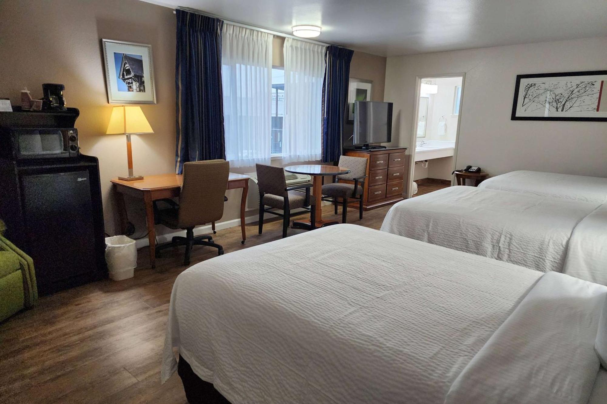 Ramada Bayside Inn & Suites Eureka Exteriör bild