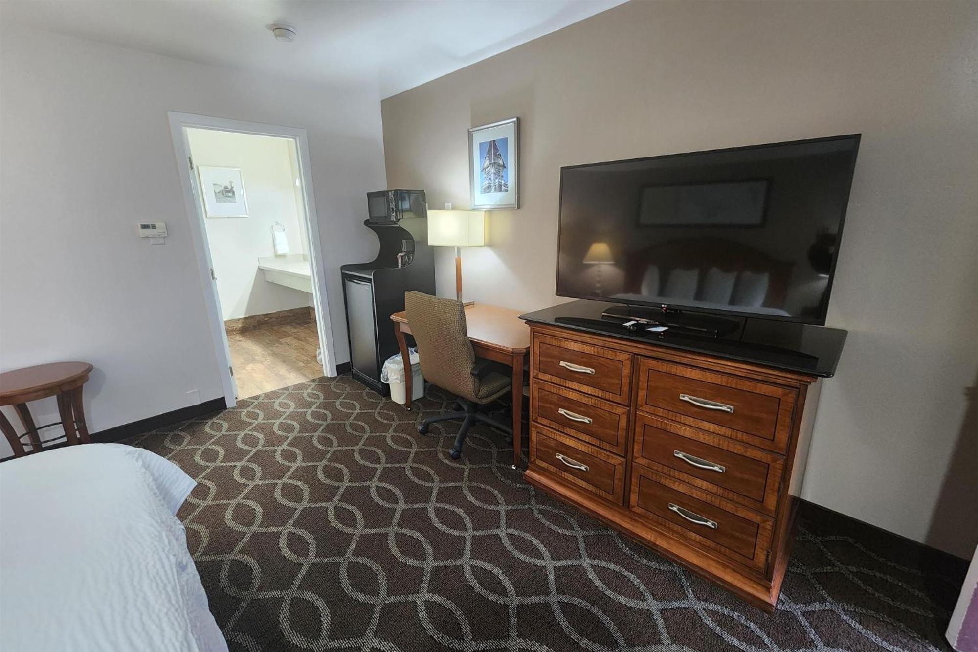 Ramada Bayside Inn & Suites Eureka Exteriör bild