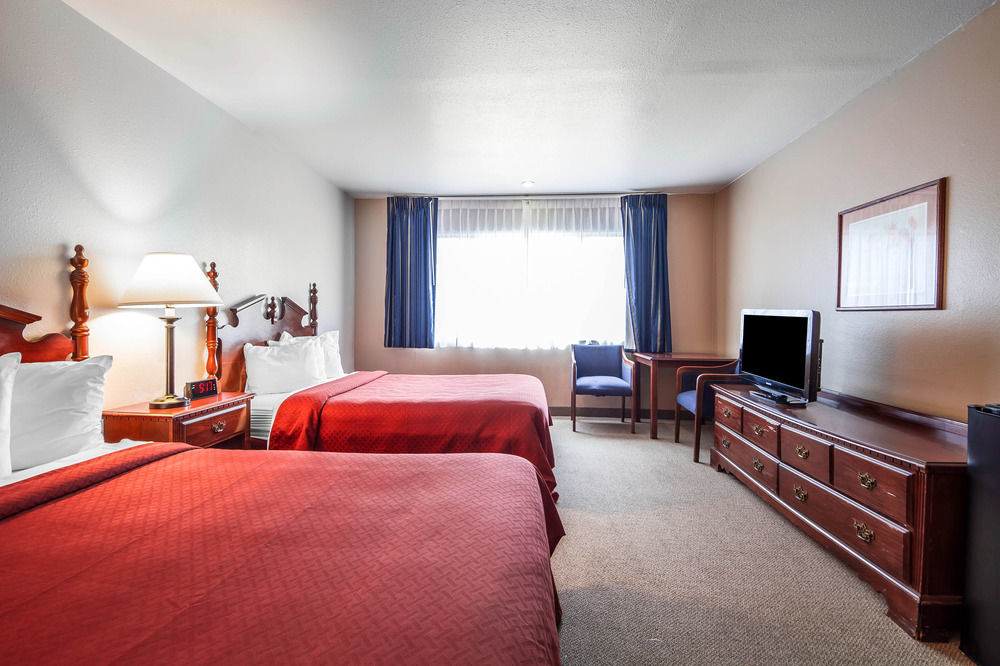 Ramada Bayside Inn & Suites Eureka Exteriör bild