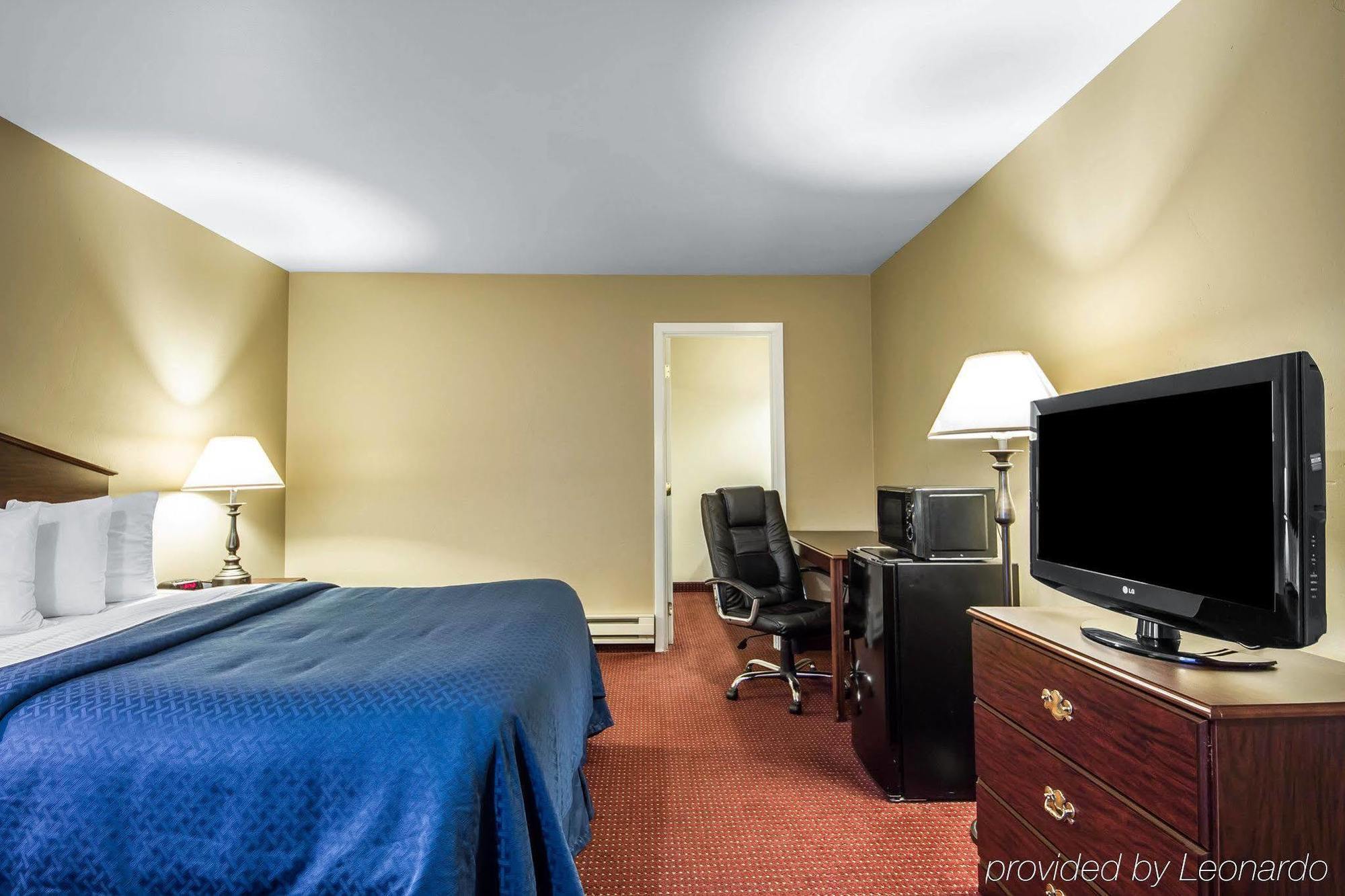 Ramada Bayside Inn & Suites Eureka Exteriör bild